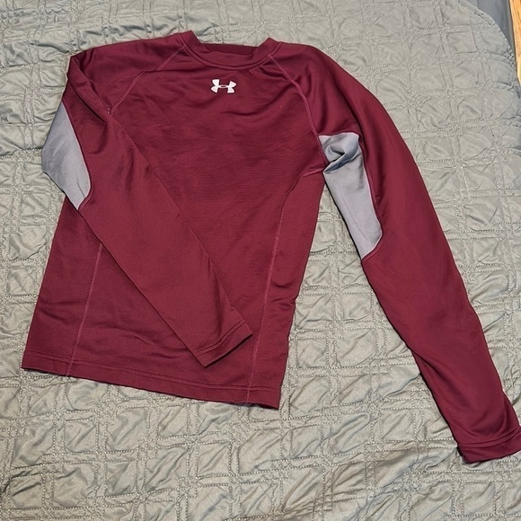 𝅺UNDER Armour long sleeve - Picture 1 of 3